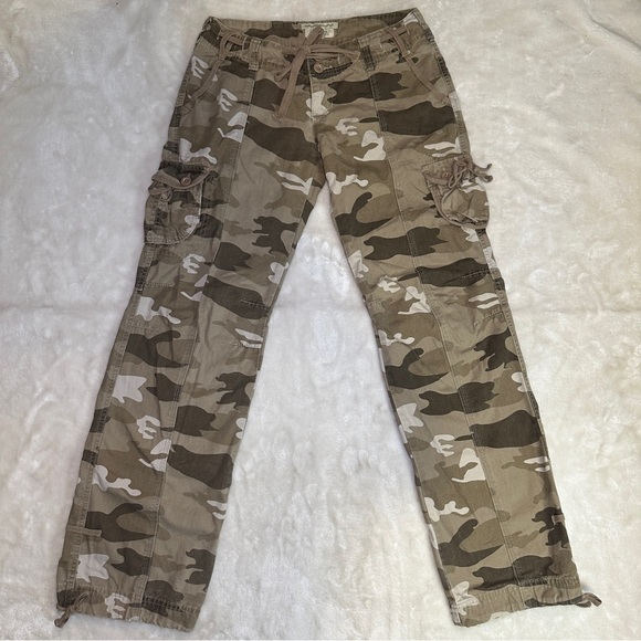 Vintage Y2K Abercrombie & Fitch Low Rise Camo Cargo Pants Size Small - Picture 3 of 14
